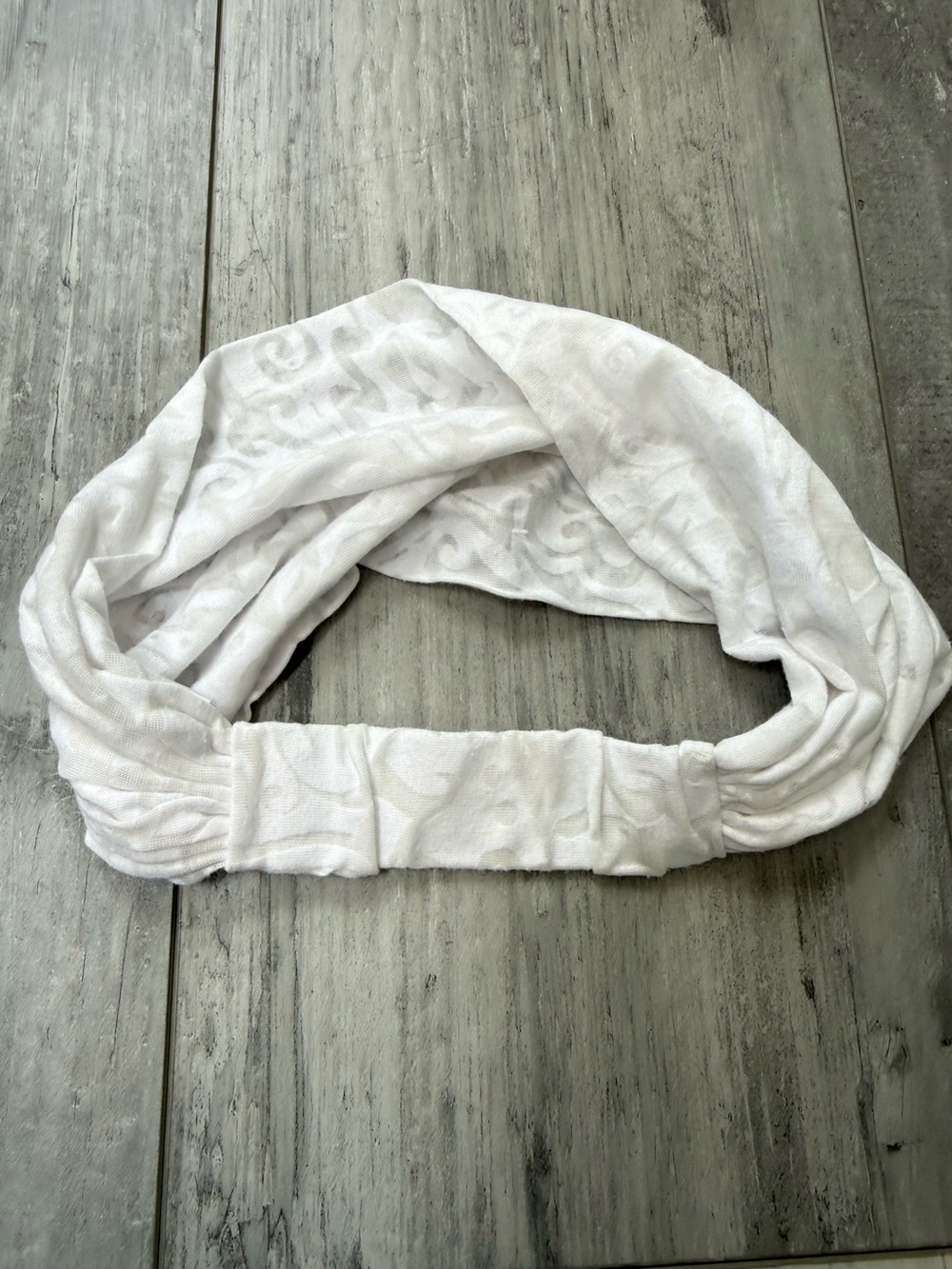 Athleta White Tonal Scroll Pattern Headband One Size Ruched Stretch
